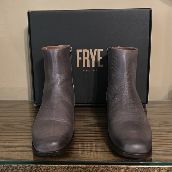 Frye boots - Picture 3 of 7